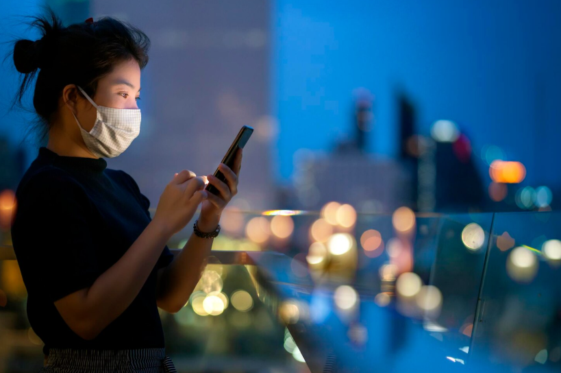 Health searches at night as people privately check symptoms on their phones after dark.
