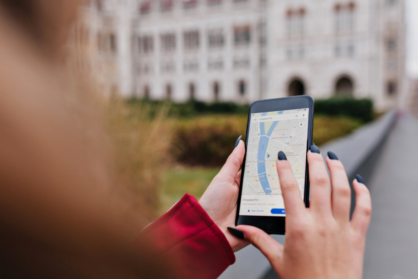 Why near me searches grow with smartphone location use.